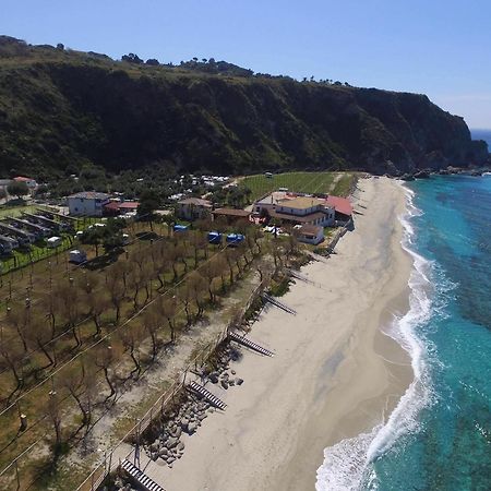 Villaggio Camping La Scogliera Ricadi Exteriér fotografie