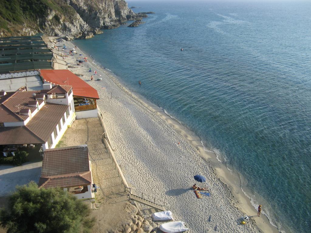 Villaggio Camping La Scogliera Ricadi Exteriér fotografie