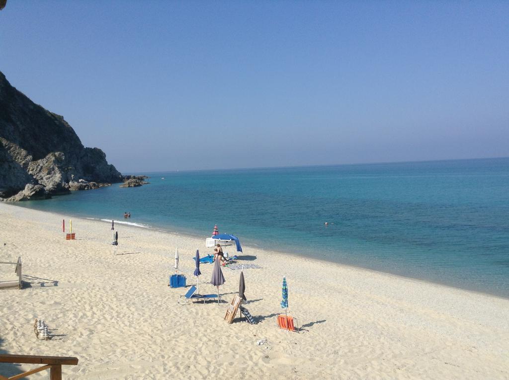 Villaggio Camping La Scogliera Ricadi Exteriér fotografie
